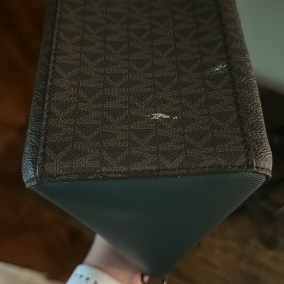 Michael Kors Bag - Picture 9 of 9